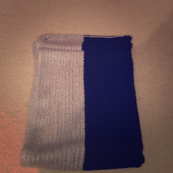 Steve Madden scarf - Picture 1 of 2